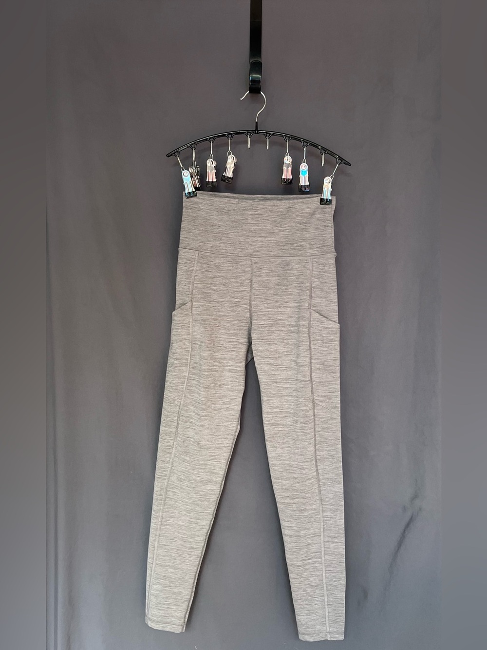 American Eagle Outfitters The Everything Pocket Leggings in Heather Gray size M